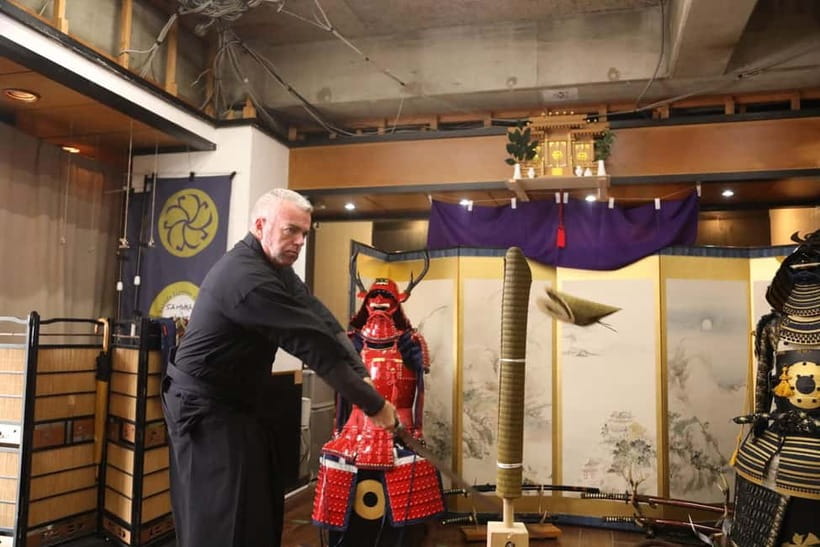 Osaka: Learn Bushido - Trial Slashing with Samurai Sword - Who will get the most from this hour