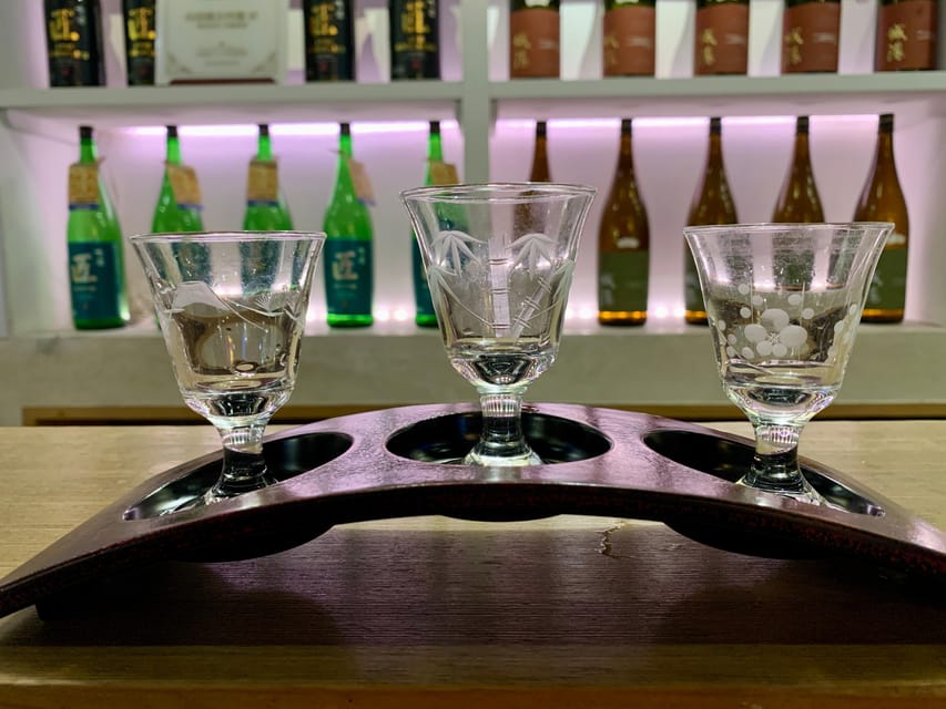 Osaka: Namba Pub Bar Crawl with a Local Guide - Photos, rain, and practical comfort