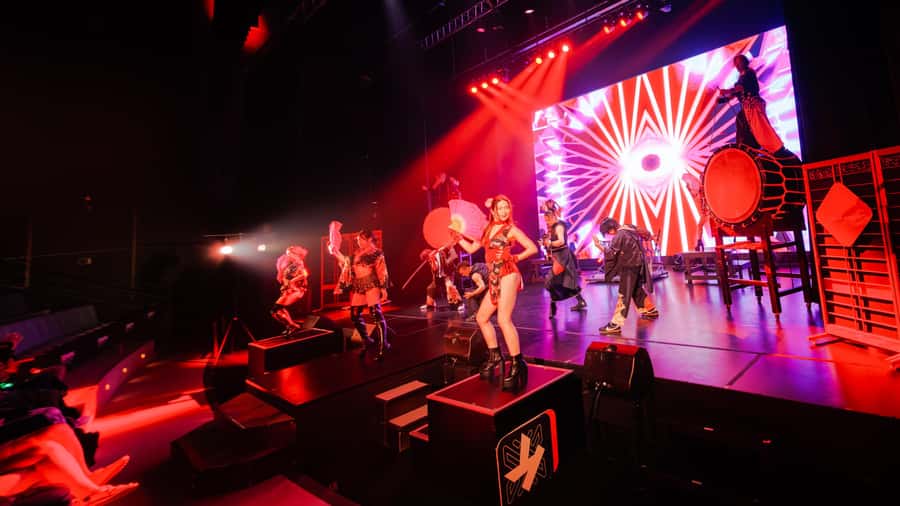 OSAKA NIGHT FUSION Japanese Taiko Kabuki Samurai Dance Show - The adult-content warning