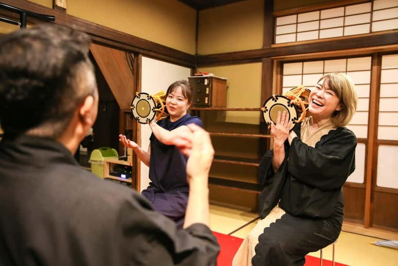 Osaka: Noh Performance with English Subtitles and Workshop - Key points to know before you book