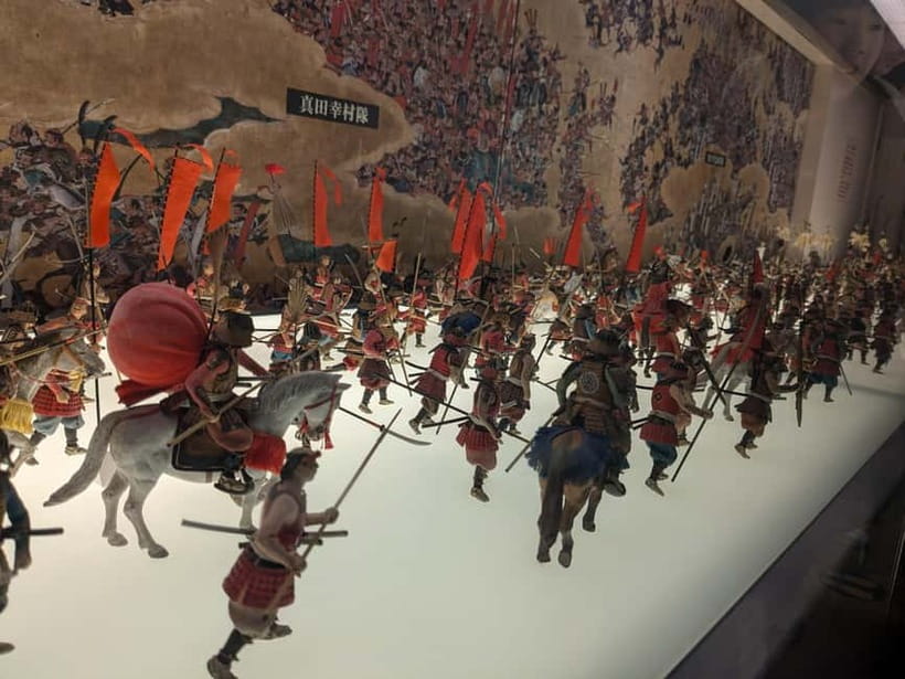 Osaka: Osaka Castle Guided Tour with Local Guide - Who will get the most from this tour