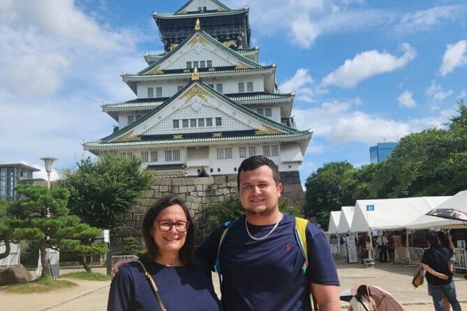 Osaka: Osaka Castle Tower Private Guided Tour in 90 Minutes - Inside the 1931-Rebuilt Main Tower