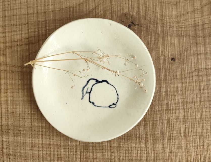 Osaka: Private Ceramic Painting Workshop - Inside the century-old house