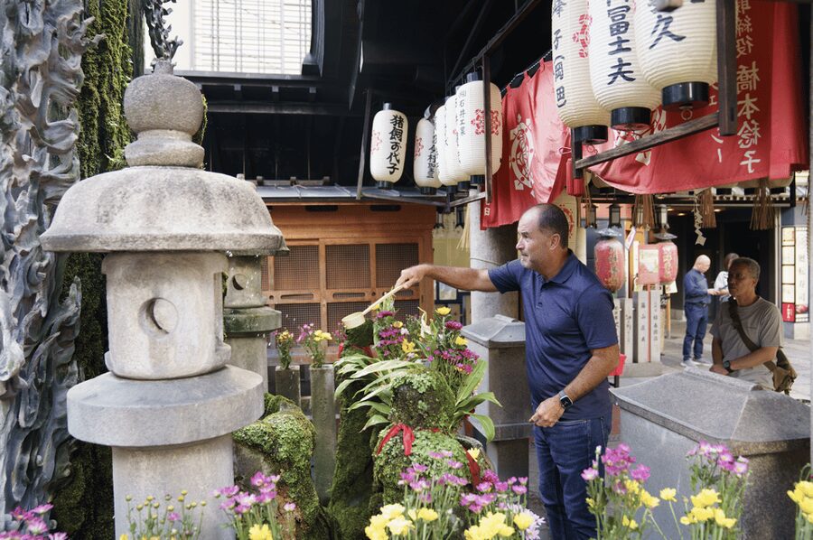 Osaka Private Custom Tour with Local Guide - Which guide style may suit you?