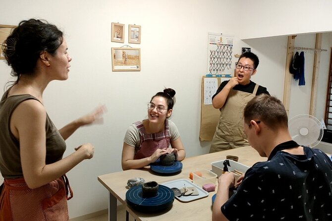 Osaka: Private Japanese Traditional Ceramics Experience - Small gifts make the package more special