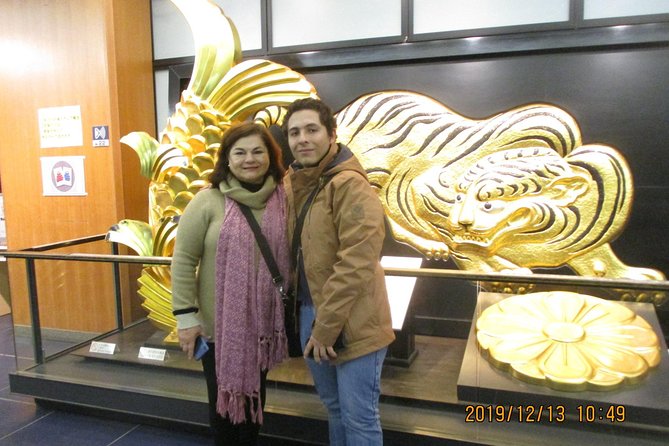 Osaka Private Tour by Public Transportation - Kuromon Market: Osaka food with room for personal choice