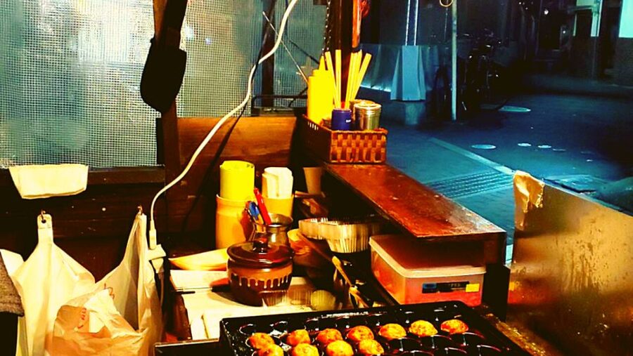Osaka: Shinsekai Food Tour with 13-15 Dishes at 5 Eateries - How much food do you really get?