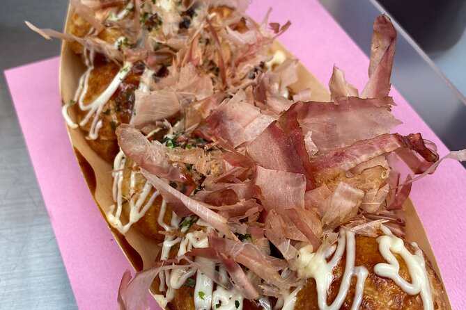 Osaka Soul : IZAKAYA Shinsekai to Dotonbori Food Paradise! - Michelin-rated takoyaki beside the Dotonbori lights