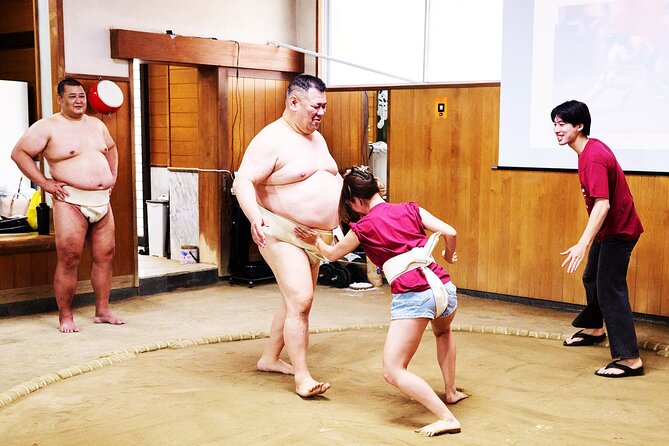 Osaka Sumo Experience with Live Show and Audience Challenge - Retired wrestlers bring the tachiai to life