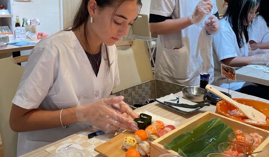 Osaka: Sushi Making in Spacious Studio (SAME-DAY OK!) - Nigiri, gunkan, rolls, and temari shapes