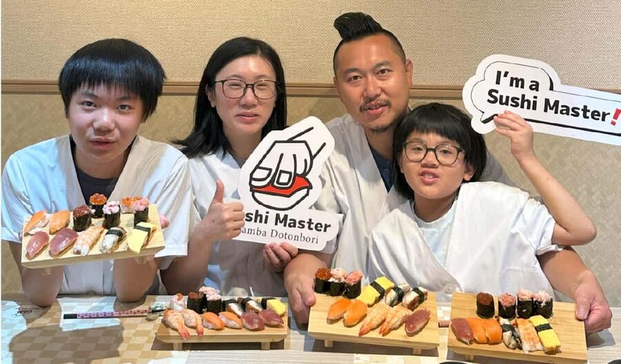 Osaka: Sushi Making in Spacious Studio (SAME-DAY OK!) - Eating what you made