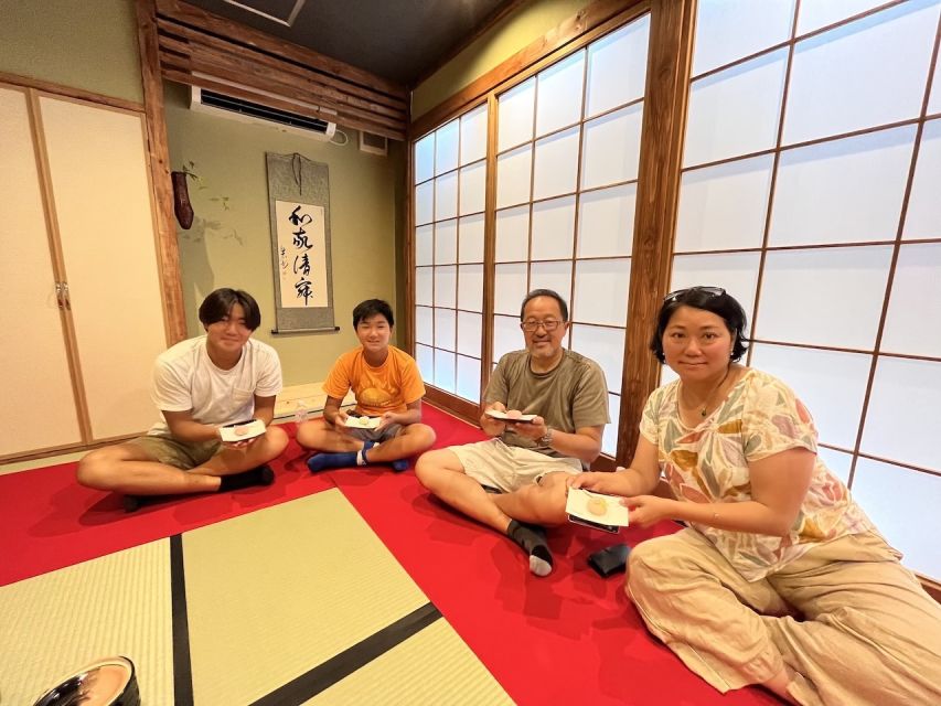 Osaka: Tea Ceremony Experience - Watching the kimono-clad demonstration