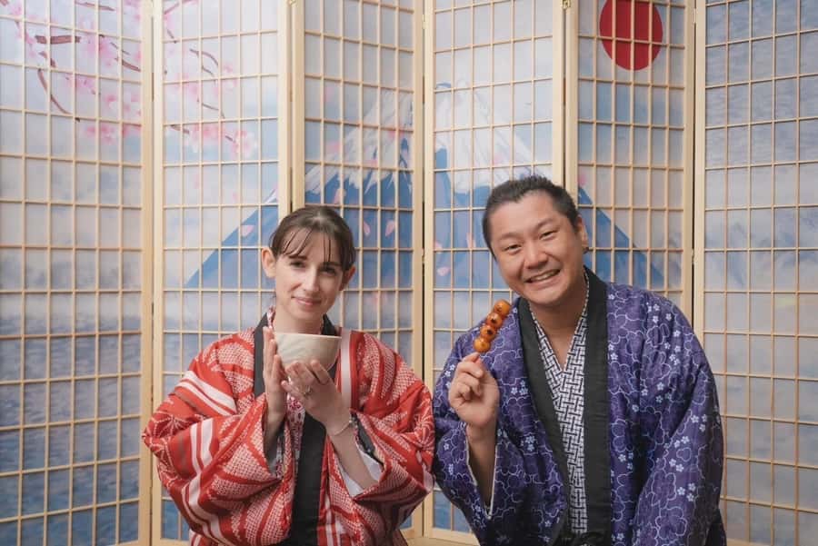 Osaka Temple Cool Foot Bath & Matcha Experience〈45min〉 - Worship, incense, and a moment of stillness