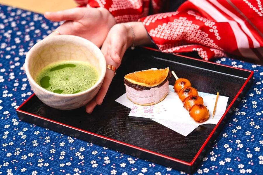 Osaka Temple Head Spa &Matcha Facial – Refresh & Glow〈90min〉 - The Buddha-view foot bath