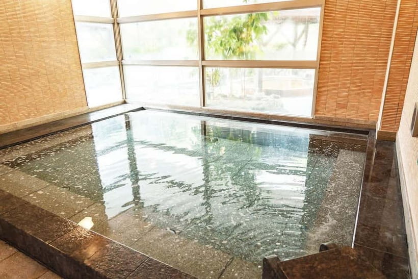 Osaka: Tennen Onsen Naniwa-no-Yu, the famous hot spring spa - Massage services on the same floor