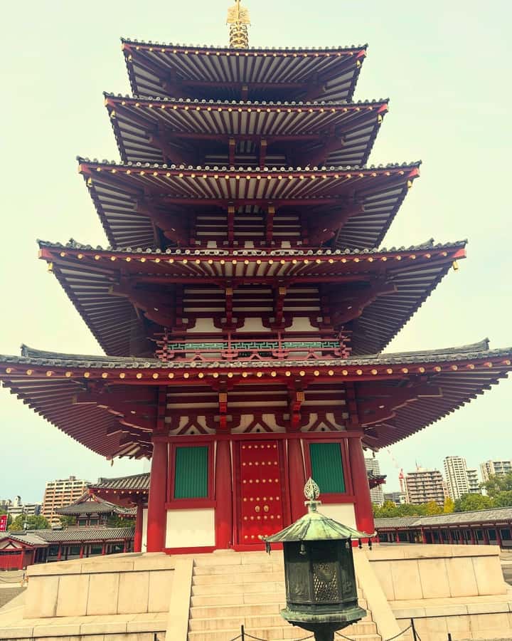 Osaka: Visit the must-see places. - Isshin-ji and a distinctive Buddhist memorial tradition