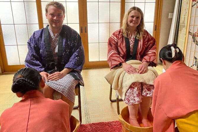 Osaka:Zen Tea Ceremony and Foot Bath Experience<45min> - A small temple break in central Osaka