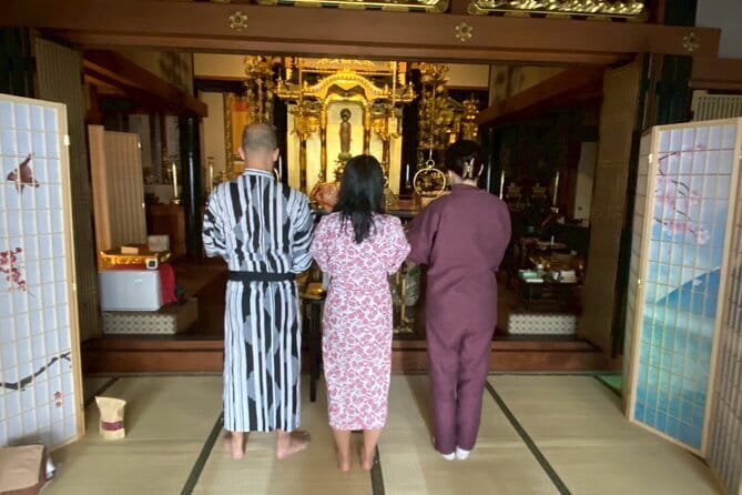 Osaka:Zen Tea Ceremony and Foot Bath Experience<45min> - Changing into a yukata before the tea