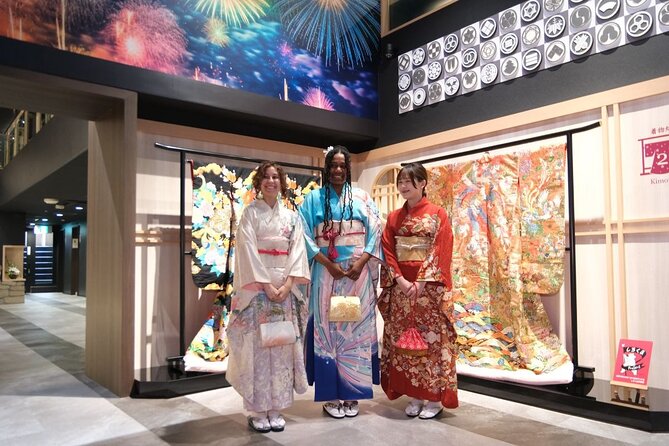 Premium Kimono Dressing, Tea Ceremony, Calligraphy, Samurai show - Key points at a glance