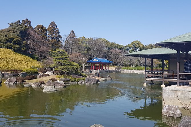 Private Car Full Day Tour of Osaka Temples, Gardens and Kofun Tombs - Sumiyoshi Taisha: Compare Shinto and Buddhism