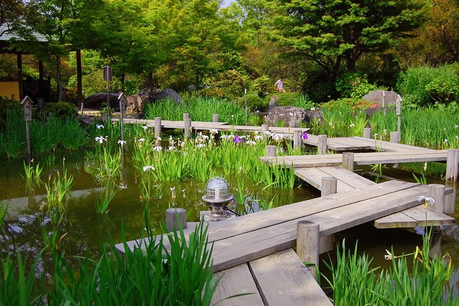 Private Car Full Day Tour of Osaka Temples, Gardens and Kofun Tombs - Osaka Castle: Great From the Outside
