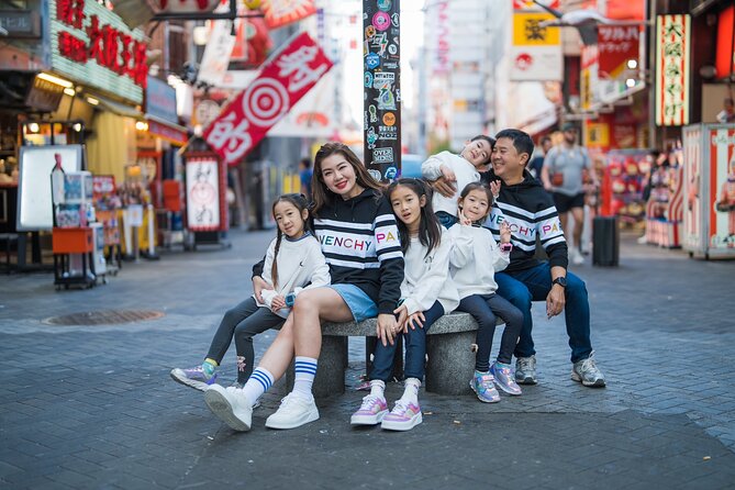 Private Photoshoot in Osaka with a Professional Photographer - Shitennoji for a quieter historic setting