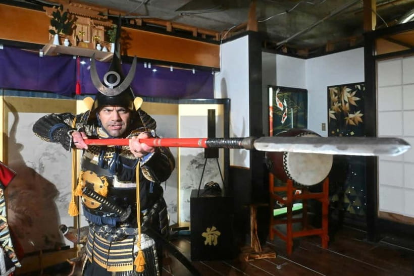 Samurai Armor & Sword experience with phot near Osaka Castle - Key points to know before booking