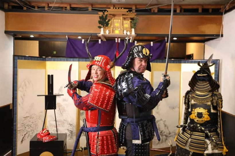 Samurai Armor & Sword experience with phot near Osaka Castle - Changing into dogi and hakama