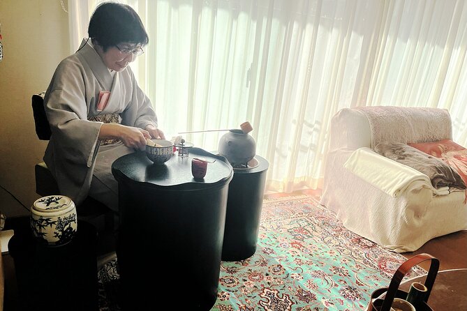 Tea ceremony experience in Osaka with a small group - Why the four-person limit matters
