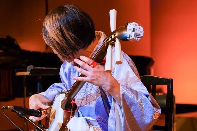 Traditional Japanese Music show & Experience Tour in Osaka - A close look at traditional Japanese music in Osaka