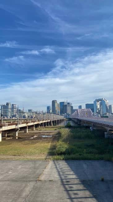 Urban Canvas: Osaka Street Art Bike Tour - Why Osaka looks different from a bicycle