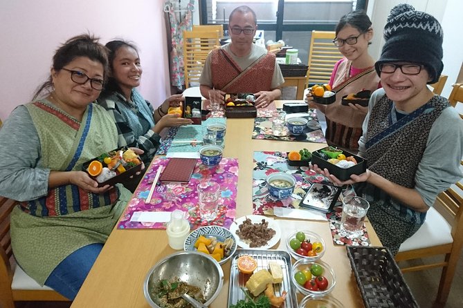 Well-balanced BENTO (lunch box) Cooking Class - Making triangular rice balls with a little help